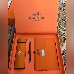 Brand new Hermès Orange notebook , tumbler, pen Gift Set